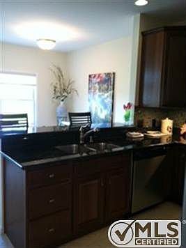 4th image of 1223 Lakeshore Park Pl