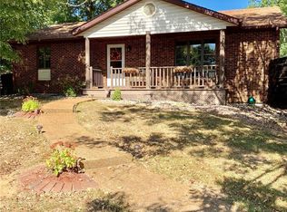 512 Ruddy Ct, Troy, IL 62294