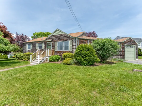 60 Bayshore Drive, New London, CT 06320