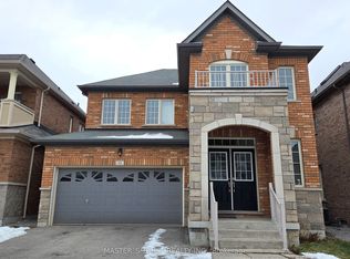 11 Beacon Point St, Markham, ON L6E0P3