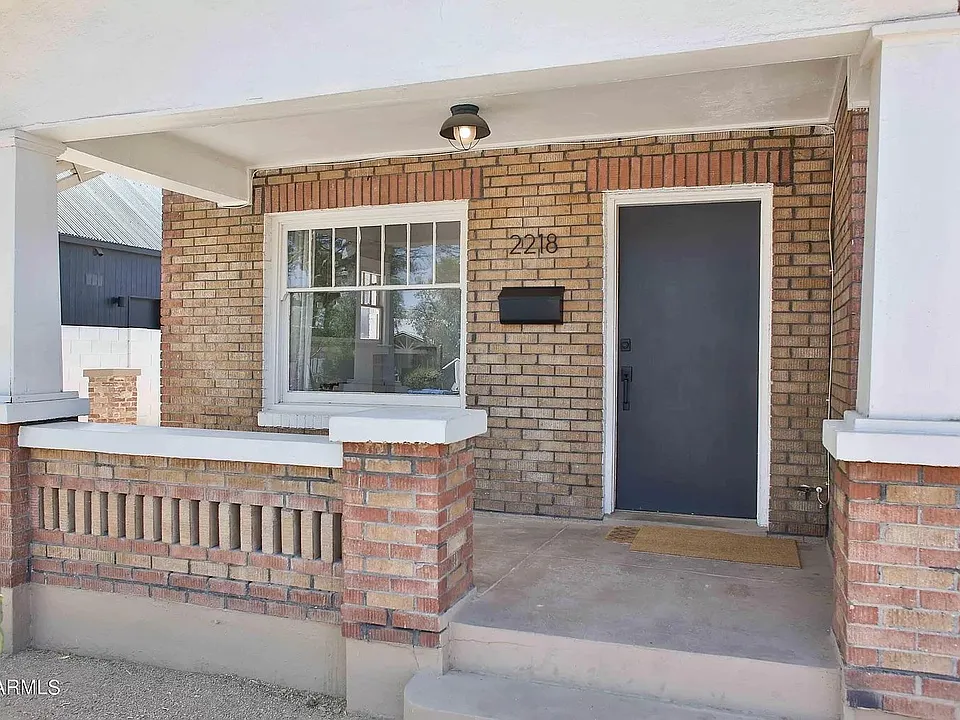 Front Porch Unit A