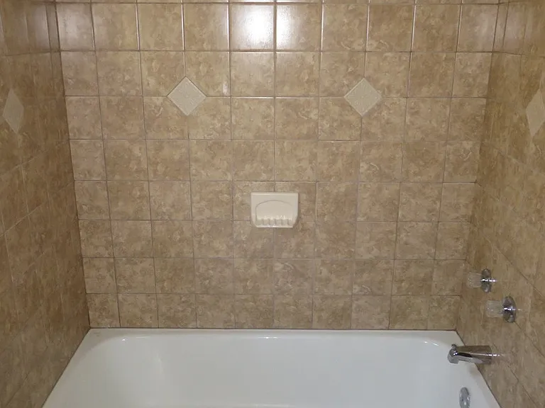 2313 Dover Rd — Photo 11
