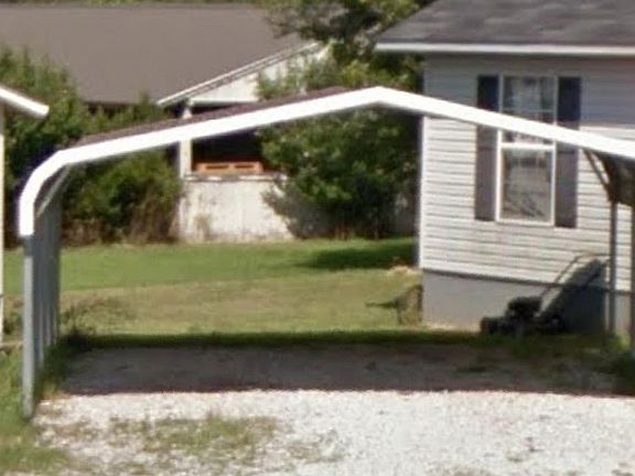 2nd image of 198 Madison St