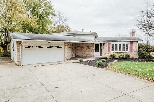 1st image of 2315 Lakewood Dr
