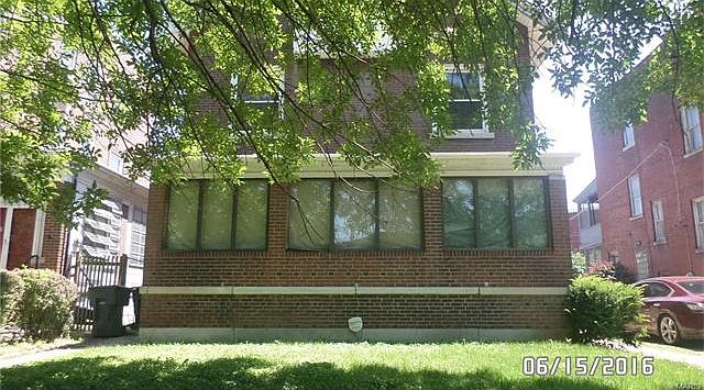 2nd image of 10 Beverly Pl