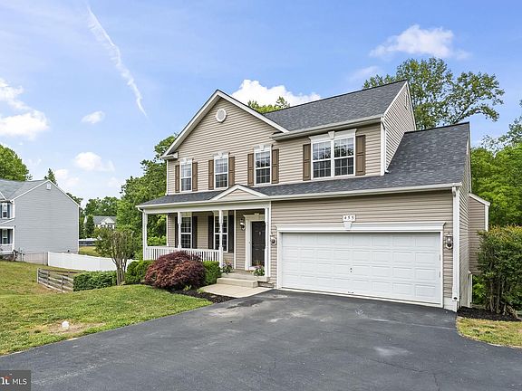 3rd image of 455 Bradbury Ln