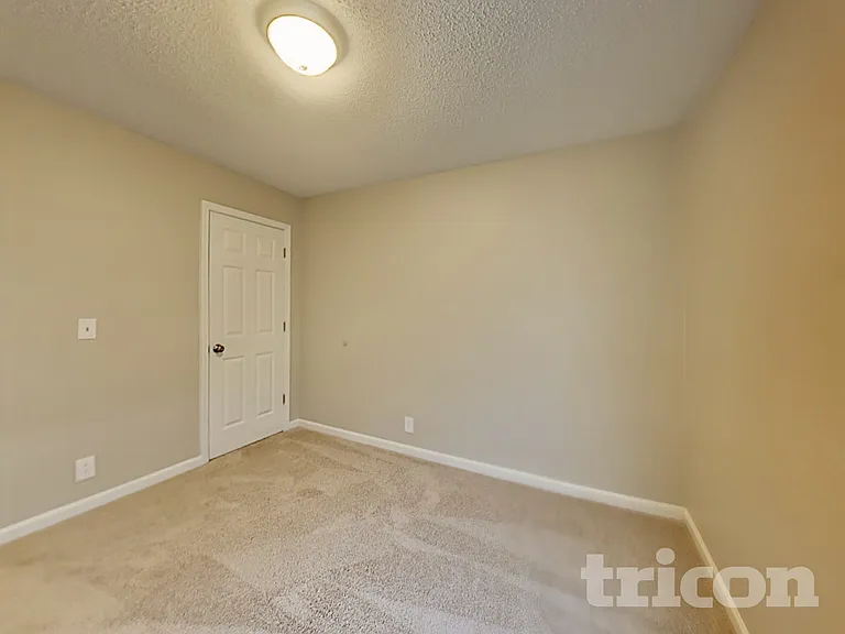 5020 Boyd Dr — Photo 11