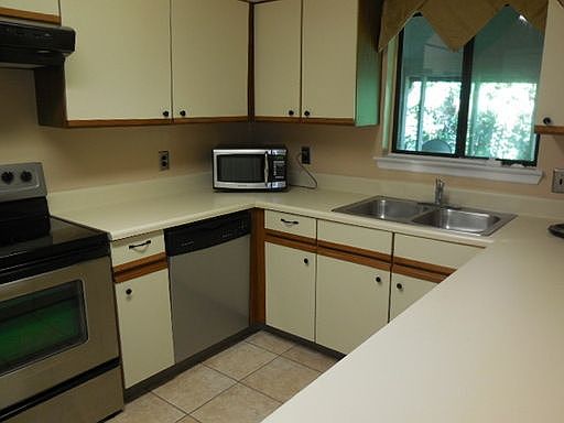 3rd image of 1404 Wood Hill Pl Unit 1404