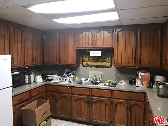 3rd image of 1160 N Alma Ave
