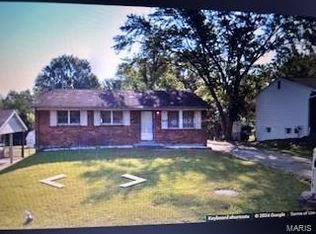 2116 Gladiator Dr, Fenton, MO 63026