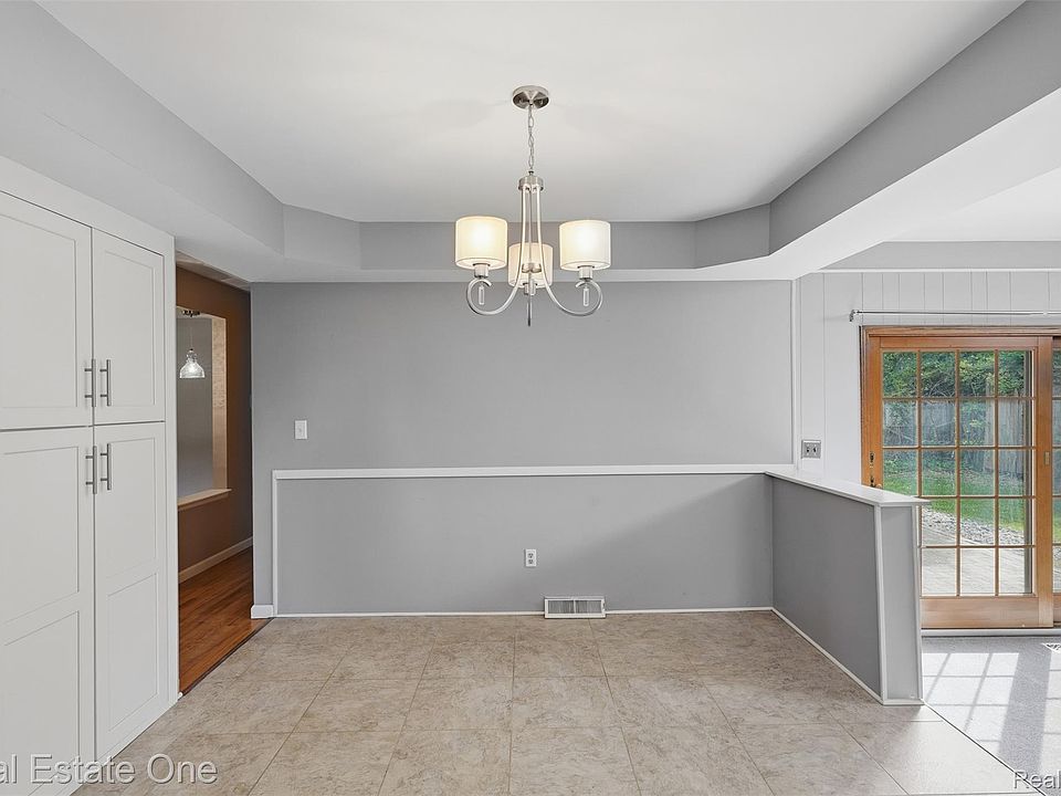 35385 Witt Ct, photo 14