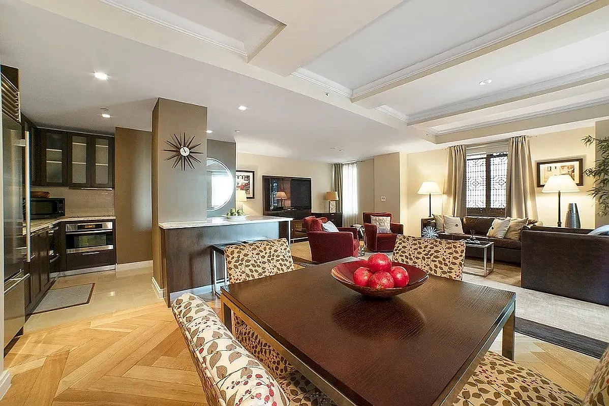 160 Central Park S #1810 photo 1