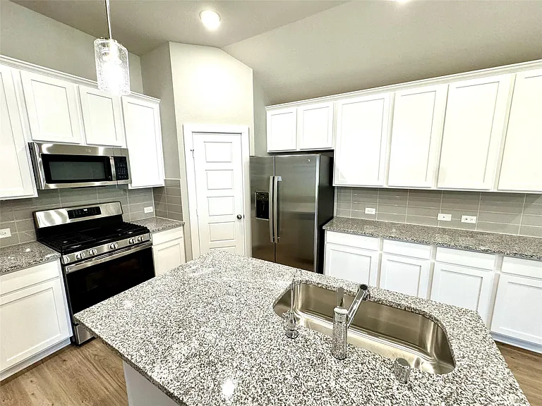 8615 Jetty Glen Dr — Photo 13