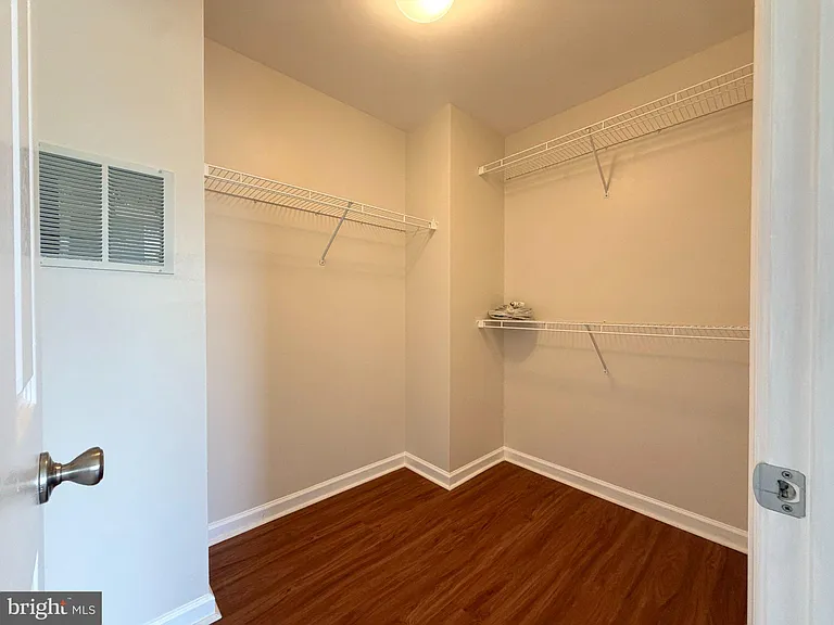 10 Meadow Court Gln — Photo 17