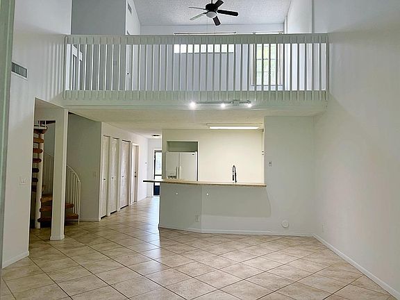 5th image of 603 Woodgate Ln #D