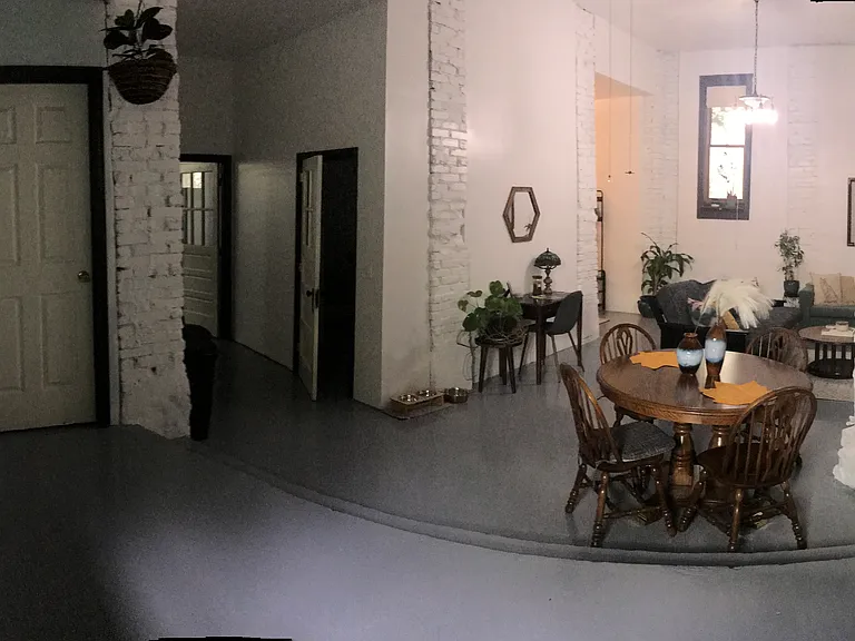 544 Boulevard — Photo 2