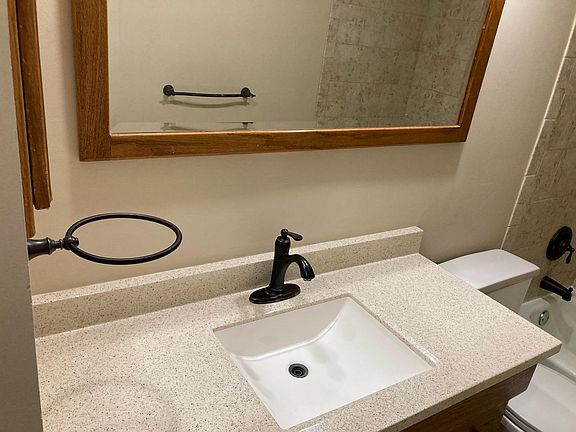 4th image of 1573 Glenage Dr