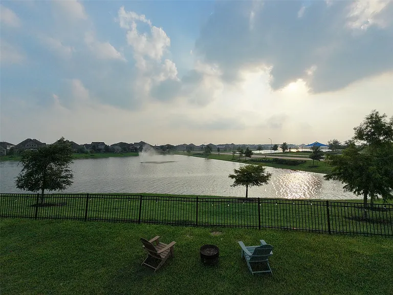 10142 Whitney Reach Dr — Photo 22