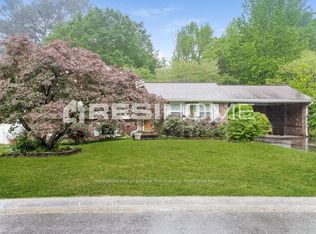 1235 Brookview Ct, Morrow, GA 30260