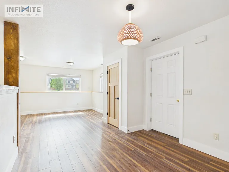 22 Crater Ridge Ln — Photo 1