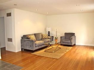 4852 Rosewood Ave, Los Angeles, CA 90004