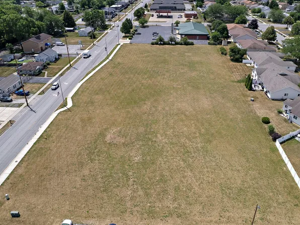 1416 Sheffield Ave, Dyer, IN 46311