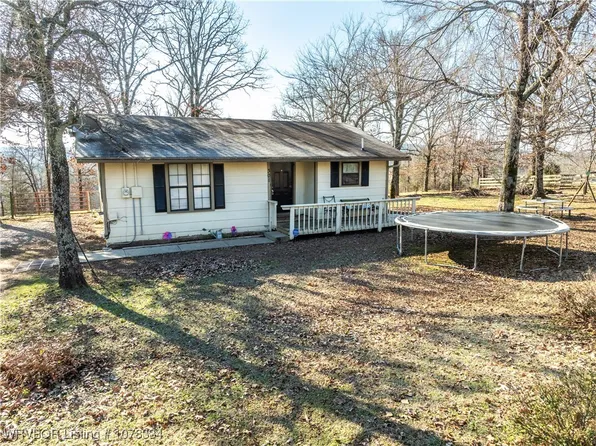 301 N Ross Hampton Rd, Greenwood, AR 72936