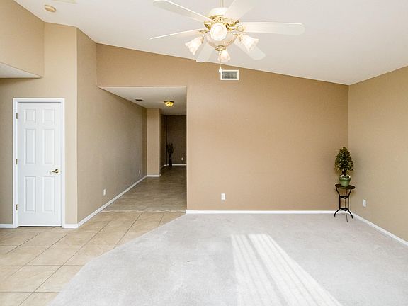 5th image of 2555 Palisades Dr