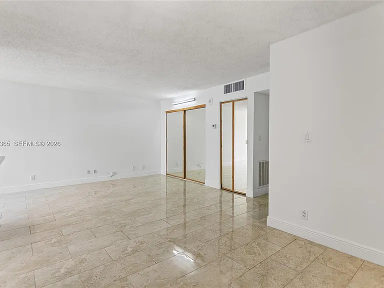 17021 N Bay Rd #429 — Photo 12