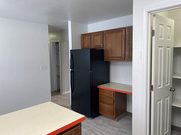 3rd image of 12332 End St APT 306