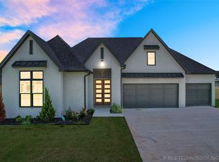 6704 E 127th Pl S, Bixby, OK 74008