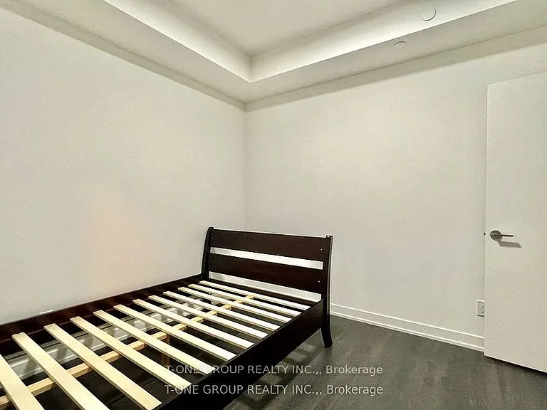 292 Verdale Cross #612 — Photo 12