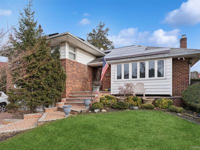 616 Duke Street, Westbury, NY, 11590