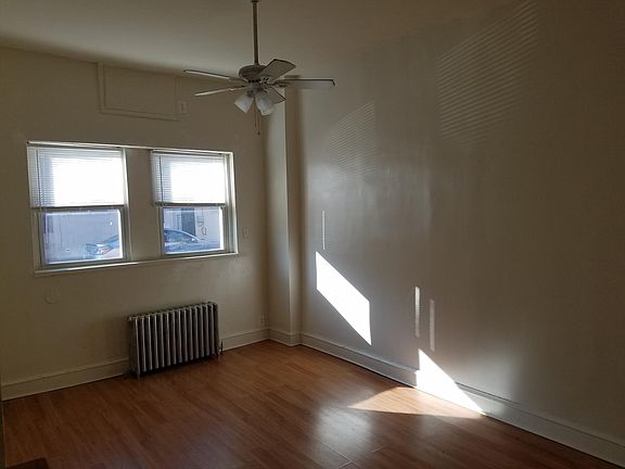 2nd image of 1911 S 5th St #1