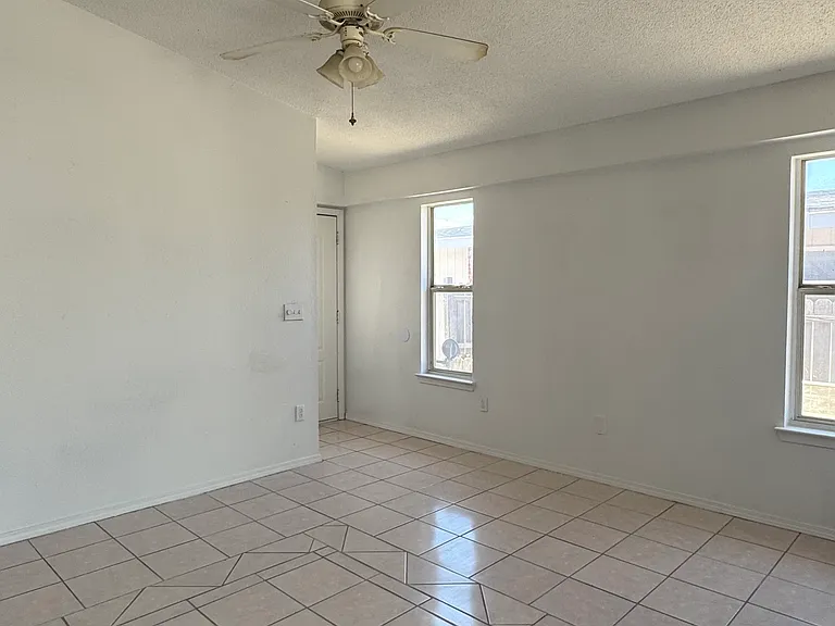 13485 Sunset Hills Dr — Photo 11