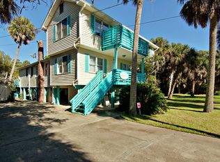 718 W Ashley Ave, Folly Beach, SC 29439