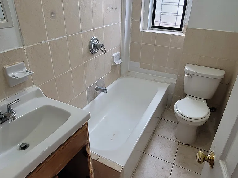 975 Sherman Ave #S55 — Photo 8