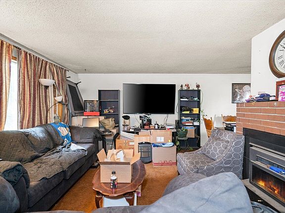 3rd image of 19205 E Nixon Ave