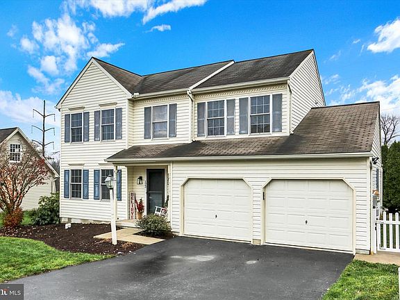 3rd image of 123 Graystone Dr