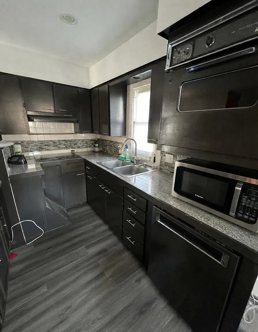 3 bed, 1140 sqft, $1,700 — Photo 3