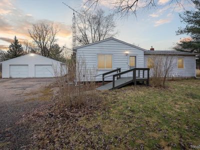 1425 Henson Ln, Flint, MI, 48532
