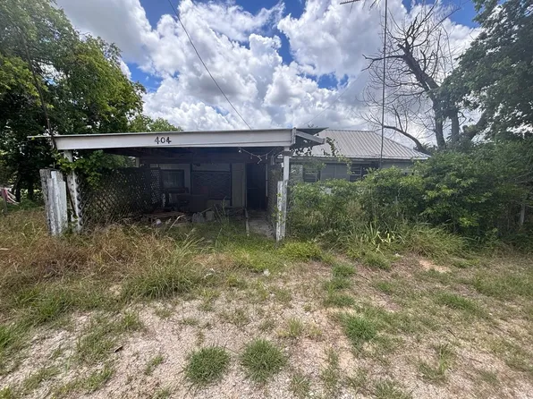 404 N Sycamore St, Hico, TX 76457