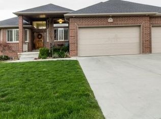 146 S Bonanza Rd, Farmington, UT 84025