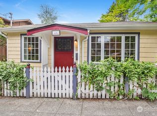 3843 Carr Pl N, Seattle, WA 98103