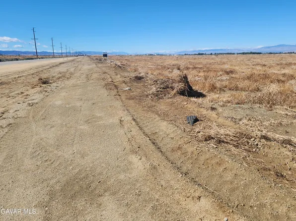 E Avenue J, Lancaster, CA 93535