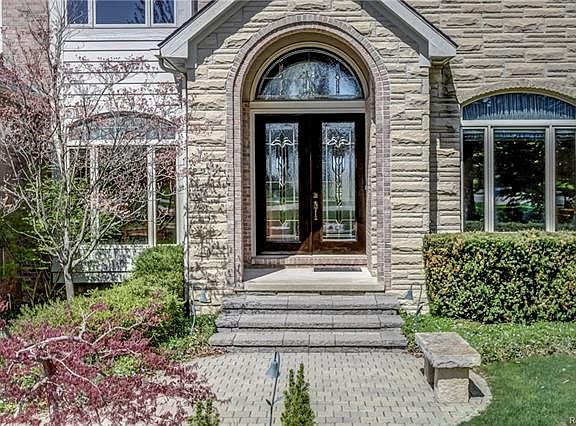 2nd image of 8916 Stoney Creek Dr