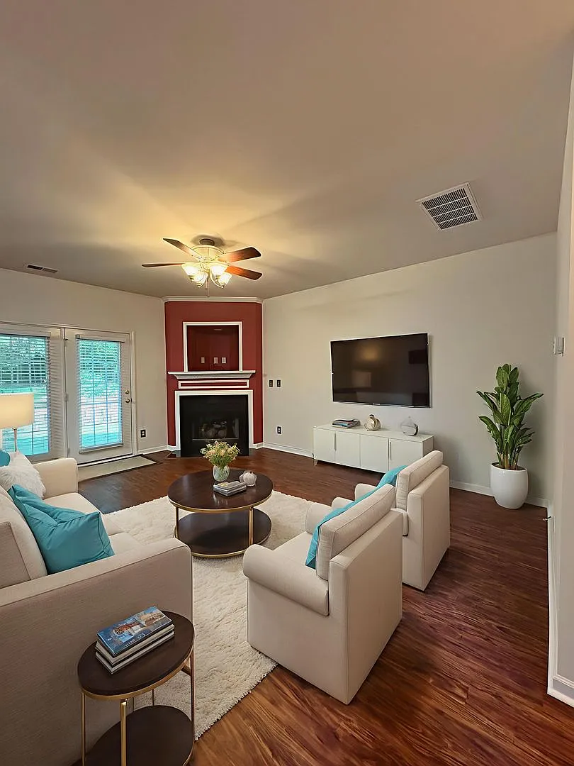 End Unit Townhome in Ballantyne! — Photo 1
