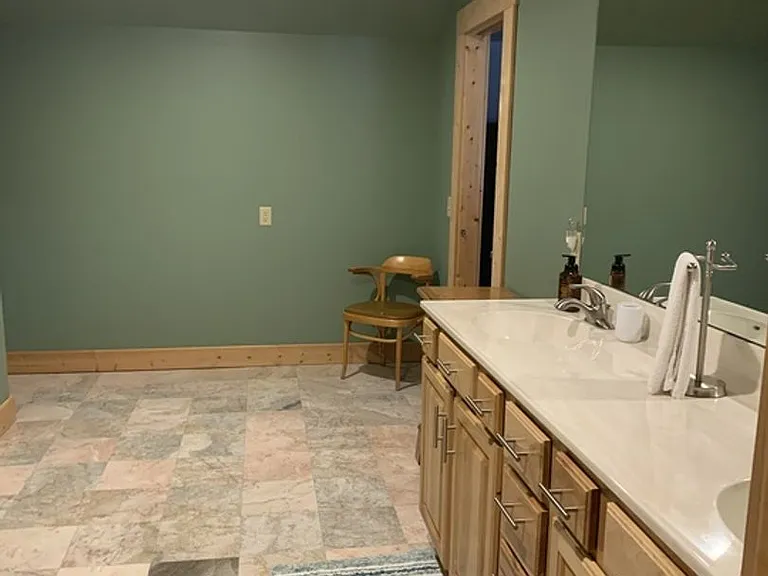 14238 Plains Mill Rd — Photo 25