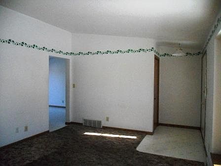 3rd image of 214 Clarke St