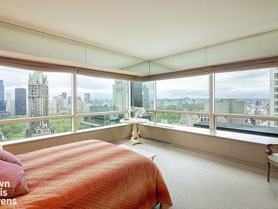 1st image of 500 Park Ave APT 36